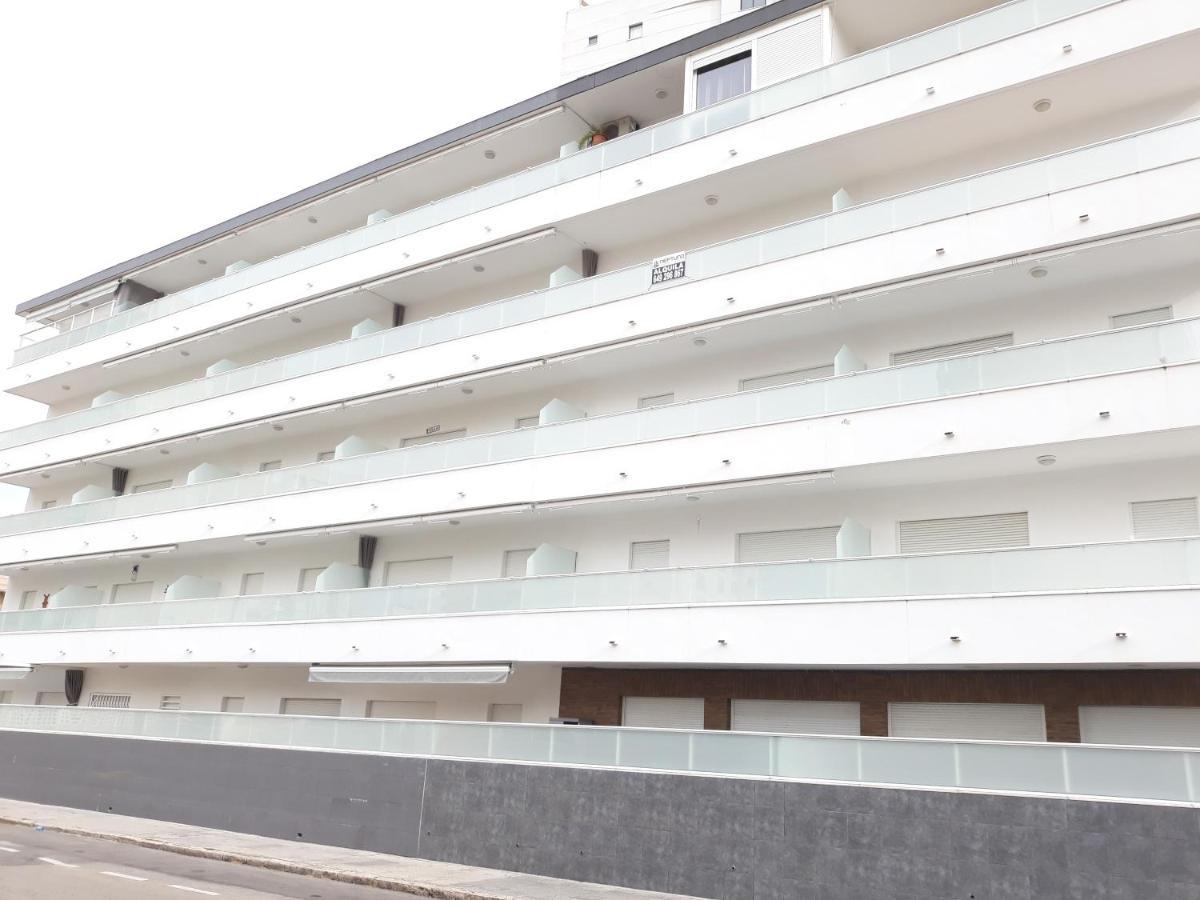 Barraques 65 Playa De Gandia Solo Para Familias Dış mekan fotoğraf