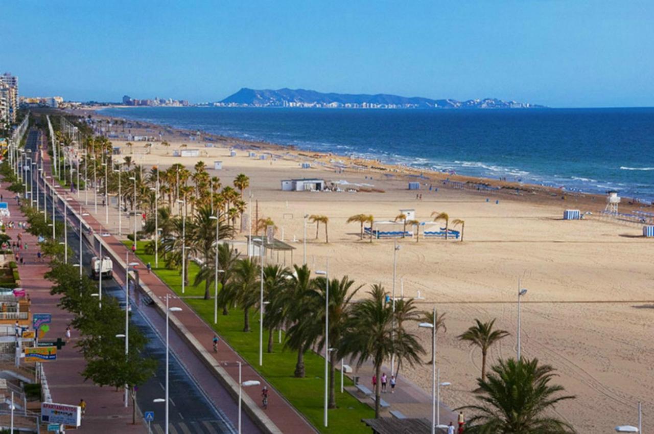 Barraques 65 Playa De Gandia Solo Para Familias Dış mekan fotoğraf